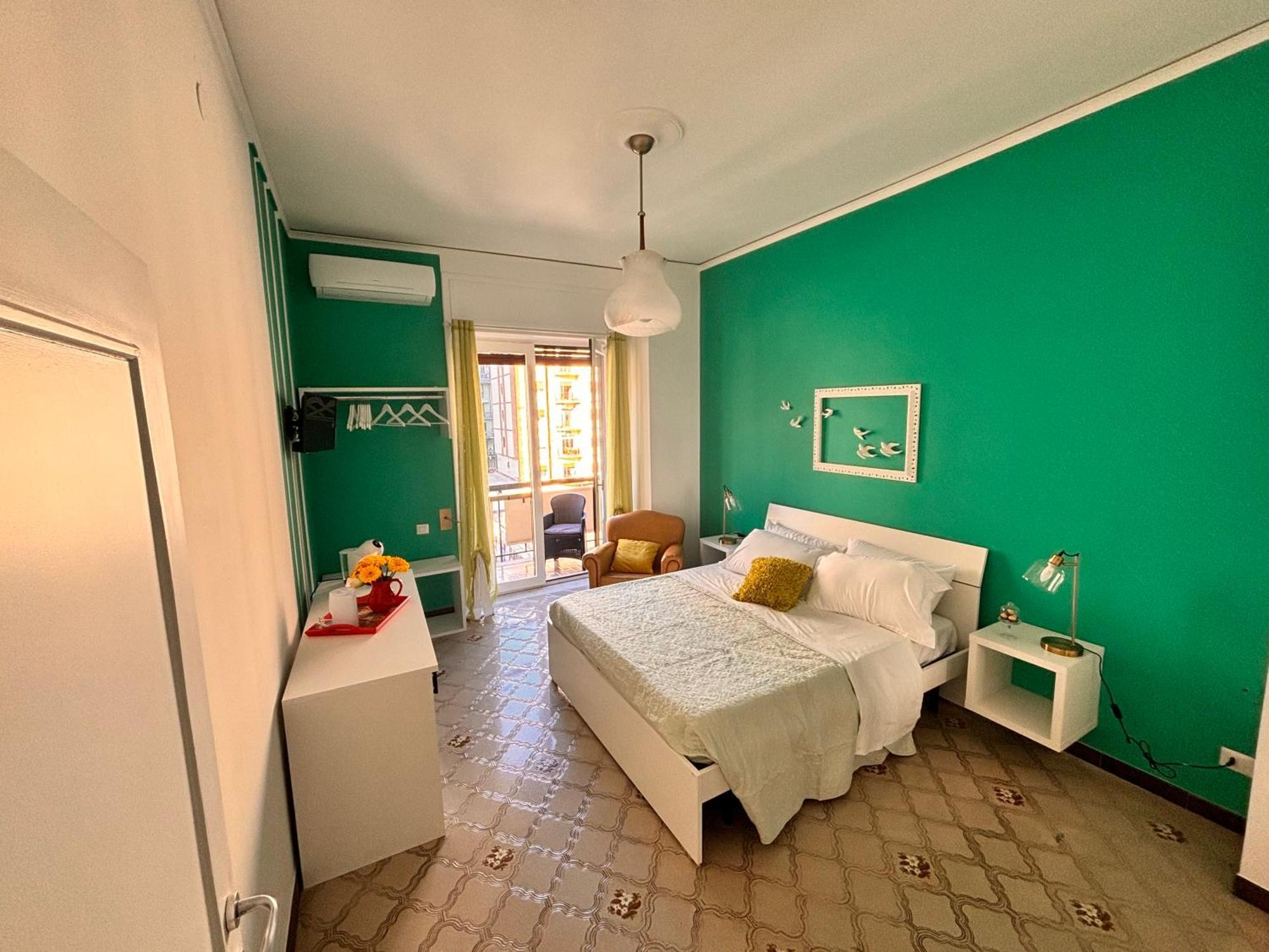 Reginella Guest House Салерно Экстерьер фото